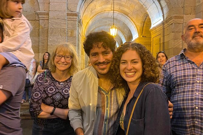 Tapas Tour of Santiago de Compostela - Live Music and Evening Atmosphere