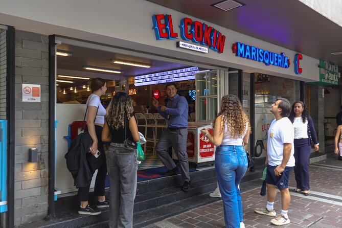 Tapatío Bites Street Food Crawl in Guadalajara - Exploring Lively Streets and Markets