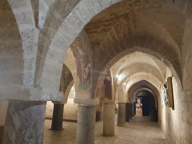 TARANTO PUGLIA WALKING TOUR UP AND DOWN - Explore Taranto’s Historic Heart with a 1.5-Hour Walking Tour