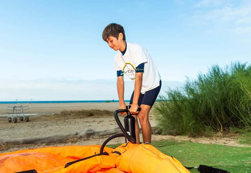 Tarifa, Cadiz: Wingfoil lessons for all levels. Children and adults - Perfect Introduction to Wingfoil in Tarifa