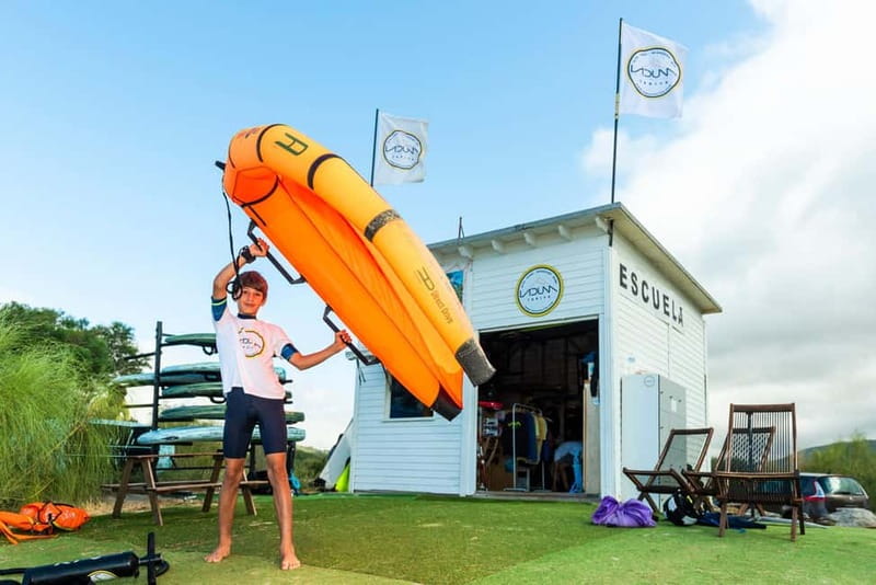 Tarifa, Cadiz: Wingfoil lessons for all levels. Children and adults - What Equipment Is Included in the Lessons