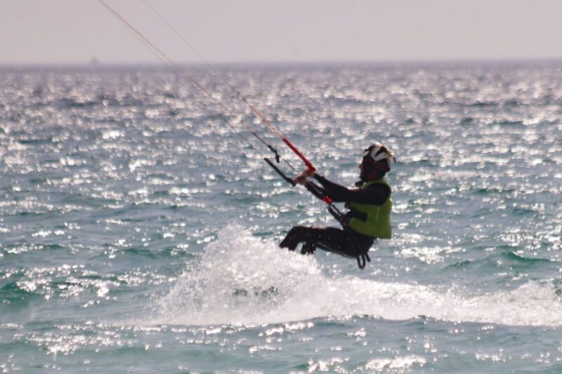 Tarifa: Kitesurfing Course with Certified Instructor - The Experience Provider: Capitán Kite Tarifa