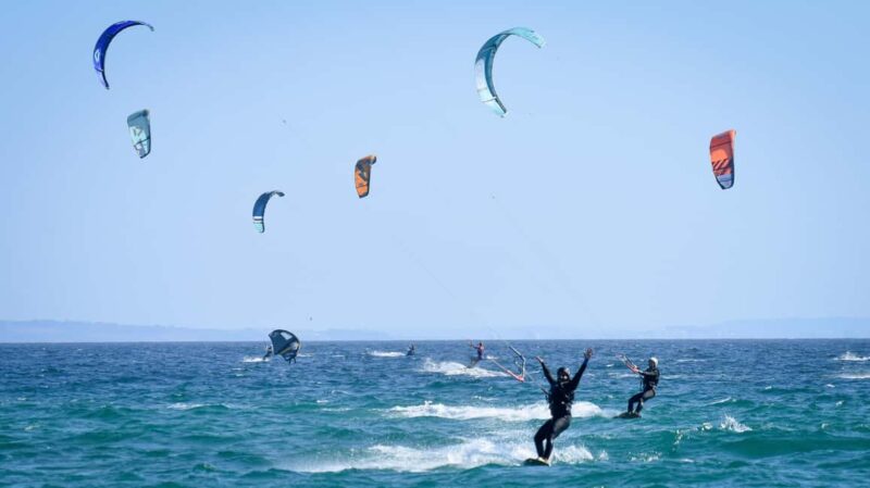 Tarifa: Private kitesurfing lessons with Matos Tarifa - Why Tarifa Is the Perfect Spot for Kitesurfing