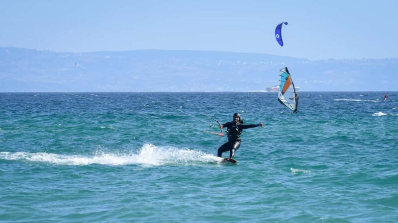 Tarifa: Private kitesurfing lessons with Matos Tarifa - How the Radio Helmets Enhance Your Learning Experience