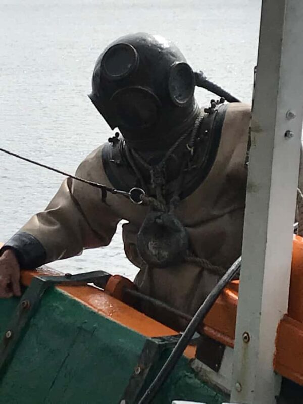 Tarpon Springs: Sponge Dock Stroll - The Guide and Cultural Narratives