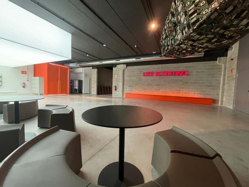 Tarragona: Guided tour of the New Art Centre - Exploring the "Hello World!" Exhibit: From 1969 to 2025