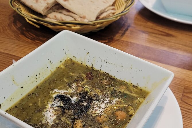 Taste and Travel Odyssey in Hanover - Exploring Linden Nord and Lichtenbergplatz