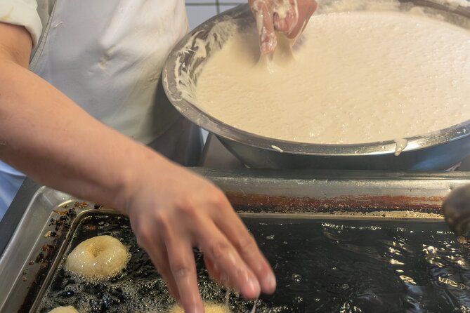 Taste Athens Like a Local: A Street Food Lovers Dream - Starting at Syntagma Square: Heart of Athens History and Politics