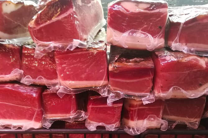 Taste Bolzano: Food Tour with Full Meal by Do Eat Better - Indulging in the Classic Strudel and Coffee