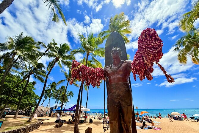 Taste Honolulu, Hawaiian Classics & Local Favorites - Starting Point at King David Kaukaua Statue