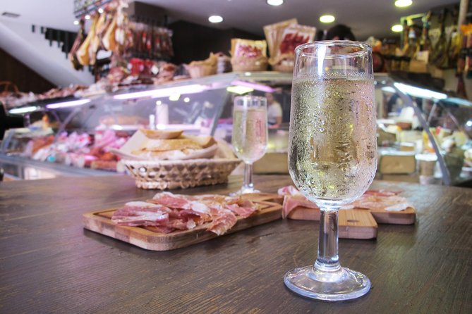 Taste of Malaga Tour : Tapas, History and Local Customs - Savoring Andalusian Classics in Old Town Malaga