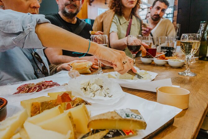 Taste of Paris Food and Bike Tour - Starting at Le Peloton Café, Pariss Coffee Haven