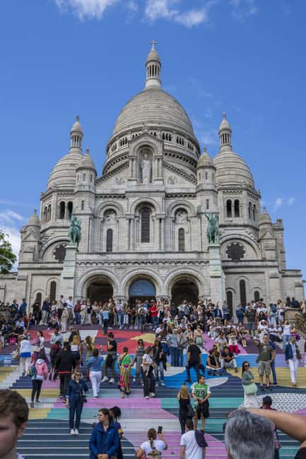 Taste of Paris: Private Gourmet Food Tour & Seine Cruise - Wine and Local Bites in an Authentic Parisian Bar