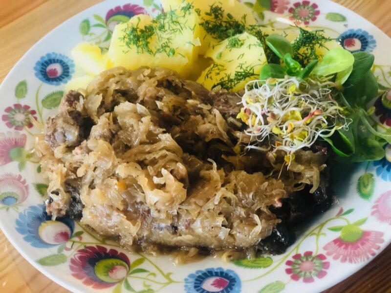 Taste of Poland - Old Town food tour and guided walk in one - Explore the Flavors and History of Warsaw in Just 3 Hours