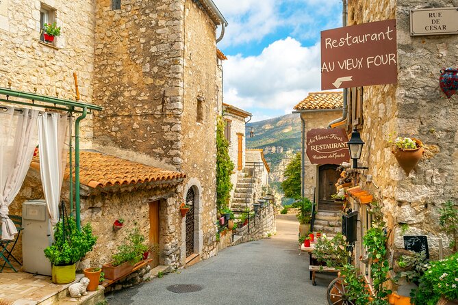 Taste of Provence, Countryside Villages - Half Day Private Tour - Exploring Grasse: The Capital of Perfume