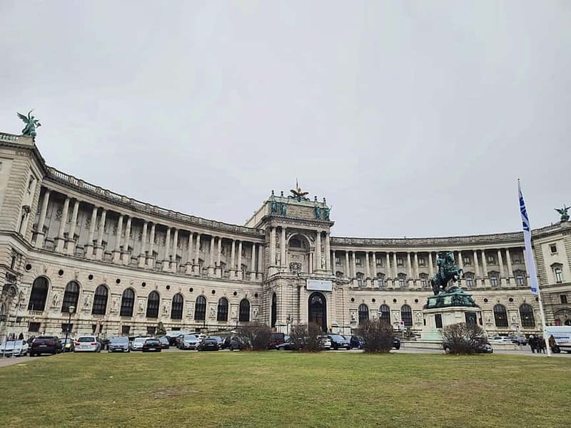 Taste of Vienna: The Ultimate Full Meal Austrian Food Tour - The Local Bakery Sampling: Freshly Baked Delights