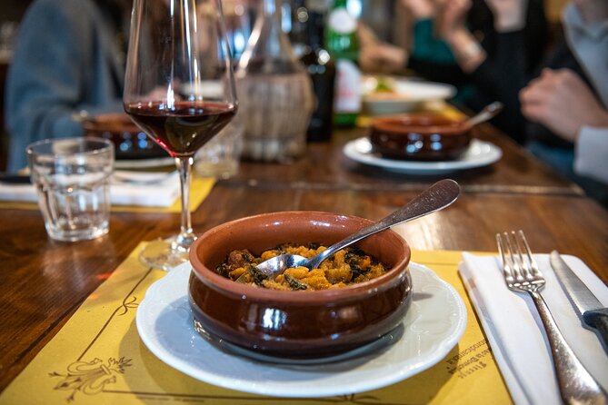 Taste the Flavours of Florence: Tuscan Food Tour - Sipping Local Wines and Tasting Tuscan Dishes