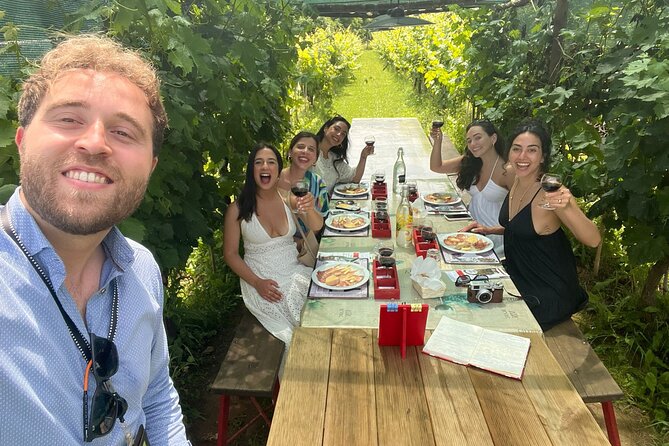 Tasting in a Tuscan Vineyard with transfer from Lucca - The Role of Guides and Personal Touches