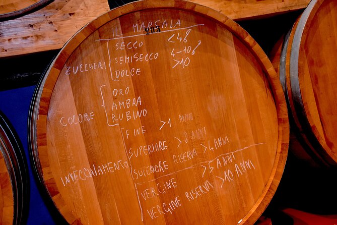 Tasting in the historic cellar of Marsala - Key Points