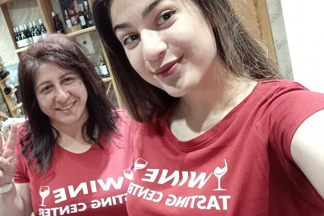 Tasting of 5 Wines - The Atmosphere and Service Quality at the Tasting Centre