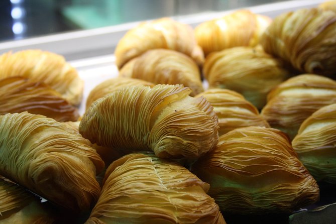 Tasty Naples Street Food Tour of MustEat Gourmet Specialties and MustSee Sites - The Food You Will Try: From Savory to Sweet