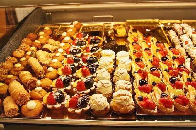 Tasty Street Food Tour of Venice City Center with Cicchetti & Local Specialties - Walking Through Venice’s Hidden Alleys