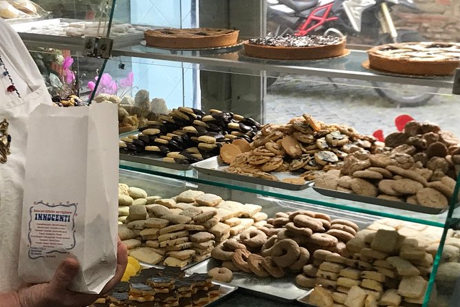 Tasty Trastevere Street Food Tour in Rome from Tiberine Island to Ponte Sisto - Ending with the Best Gelato in Rome