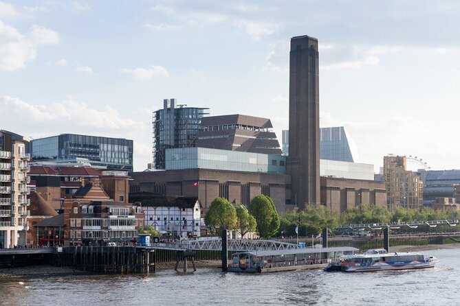 Tate Modern Official Discovery Tour - The Tate Modern’s Prime Location on the Thames