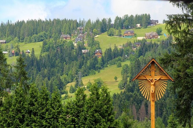 Tatra Mountains Zakopane and Panoramic Dunajec River Rafting - Tasting Flavored Vodka and Traditional Cuisine