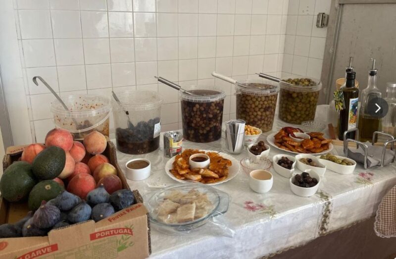 Tavira: Olive Experience with Factory Tour and Tasting - Exploring the Factory: Behind the Scenes of Olive Production