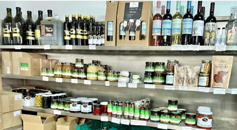 Tavira: Olive Experience with Factory Tour and Tasting - Tasting the Flavors: Olives, Olive Oil, and More