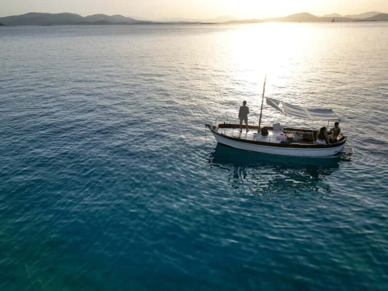 Tavolara: Sunset Aperitif Tour with Drinks and local snacks - Experience Sardinia’s Sunset with a Relaxing Sailing Tour and Local Flavors