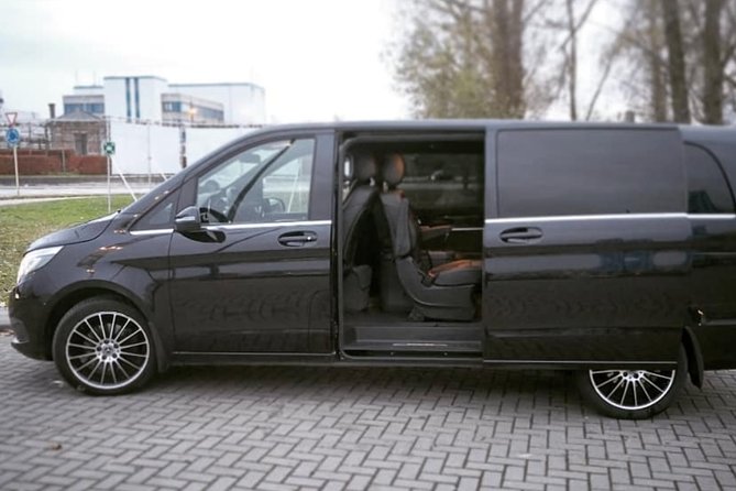 Taxi Brussels Airport Airport DE Charleroi (1 to 8 places) - Efficient and Practical Transportation Between Brussels and Charleroi