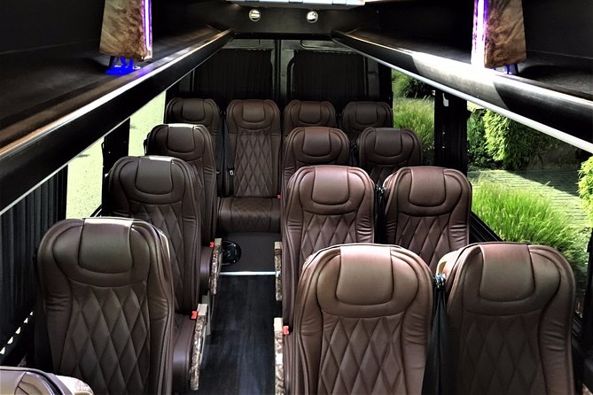 Taxi minibus Transfer Amsterdam Hotel to cruise port Amsterdam - Distinctive Features That Make This Transfer Stand Out