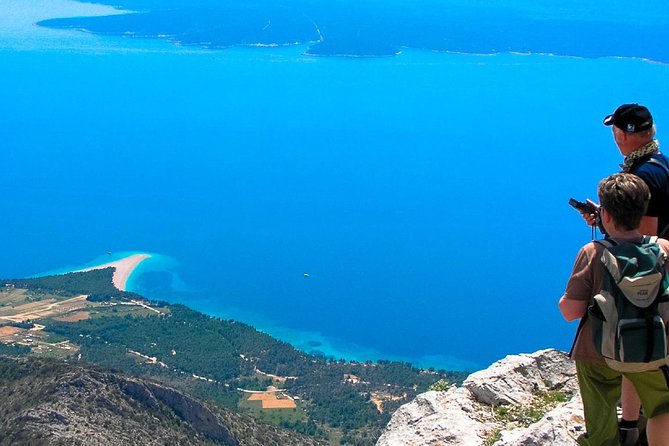 Taxi Supetar, Bra - The Vehicle and Comfort Features