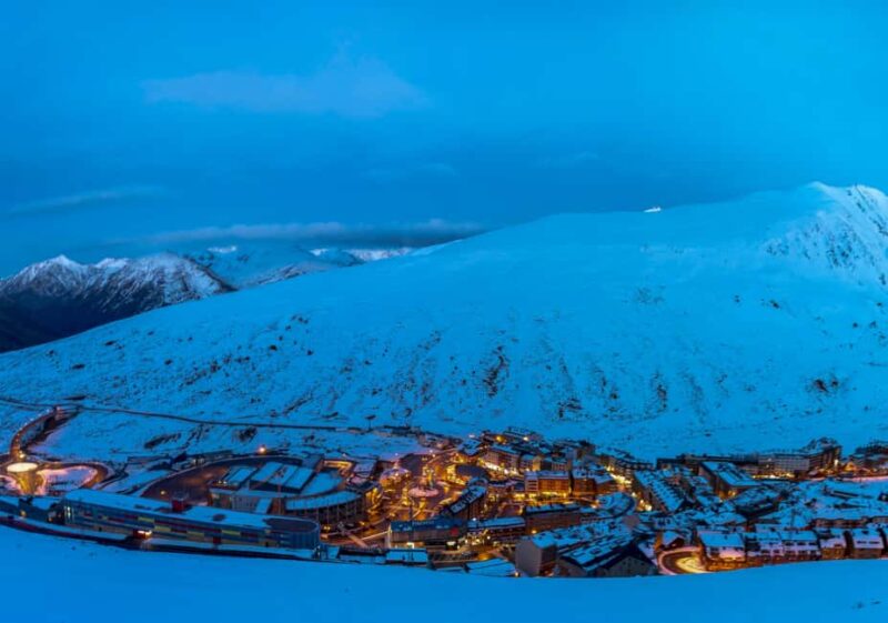 Tbilisi: 2-Day Gudauri Ski Resort Private Tour - Optional Paragliding Over the Caucasus Mountains