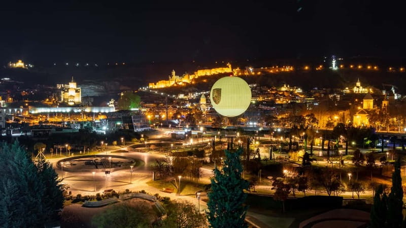 Tbilisi: 2-hours Midnight Express Guided Tour - Discovering Liberty Square and the Old Town