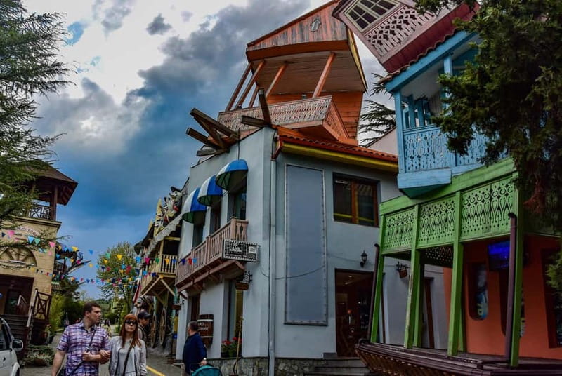 Tbilisi: 50+ Hidden Gems Guided Tour - Hidden Cafes and Courtyards with Unique Charm