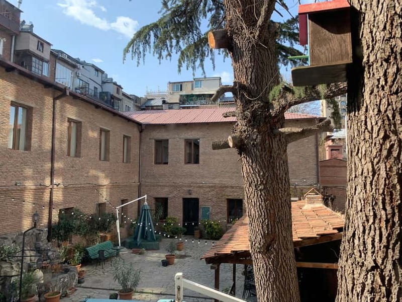 Tbilisi: 7-Day Guided Tour with Hotel and Transfers - Exploring Rustaveli Avenue and Vera District