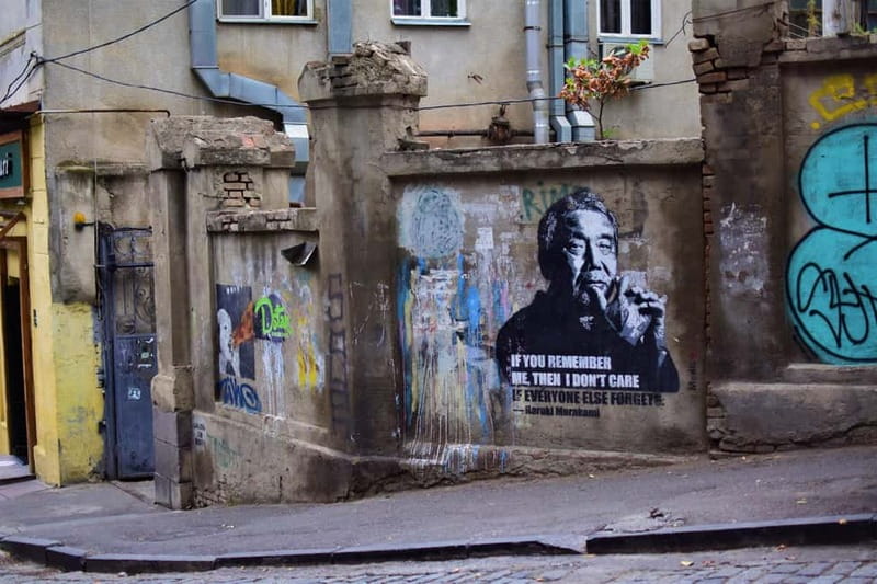 Tbilisi: Alternative Guided Walking Tour with Wine & Snacks - Tasting Local Flavors: Wine and Snacks in Offbeat Settings