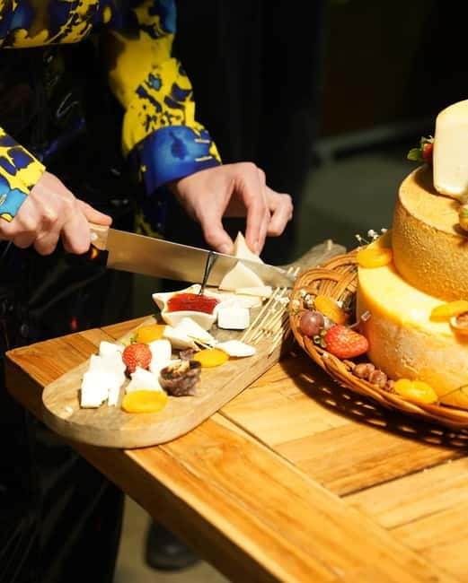 TBILISI: Authentic Georgian Cheese Tasting Experience - Key Points