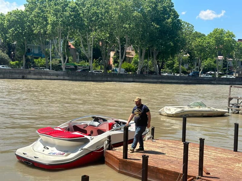 Tbilisi Boat Tour: Private Exciting Boat Trip in Old City - Onboard Experience: Snacks, Wine, and Atmosphere