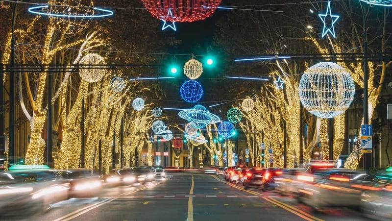 Tbilisi: Christmas Market & Lights Guided Walking Tour - Discover Tbilisi’s Christmas Light Displays and Festive Atmosphere