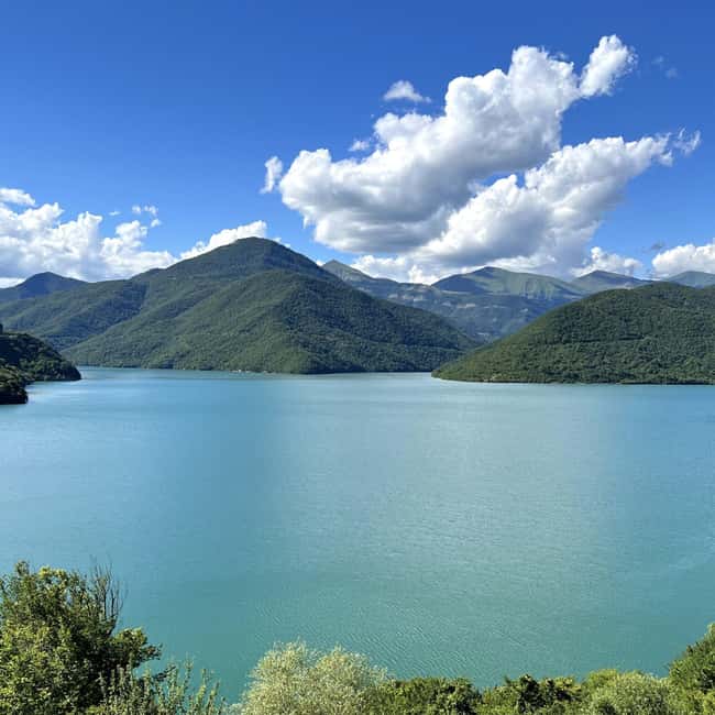 Tbilisi: Day Trip To Kazbegi Including Hotel Pick Up - Scenic Stop at Jinvali Water Reservoir