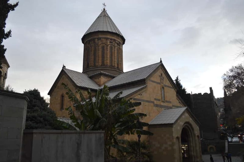 Tbilisi: Discover History on an Old Town Walking Tour - Iconic Landmarks and Photo Stops