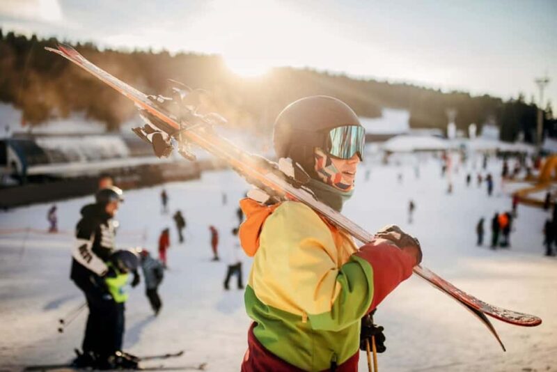 Tbilisi: Gudauri Ski Resort Day Trip with Guide - Zhinvali Lake: A Photo Stop in Nature’s Canvas