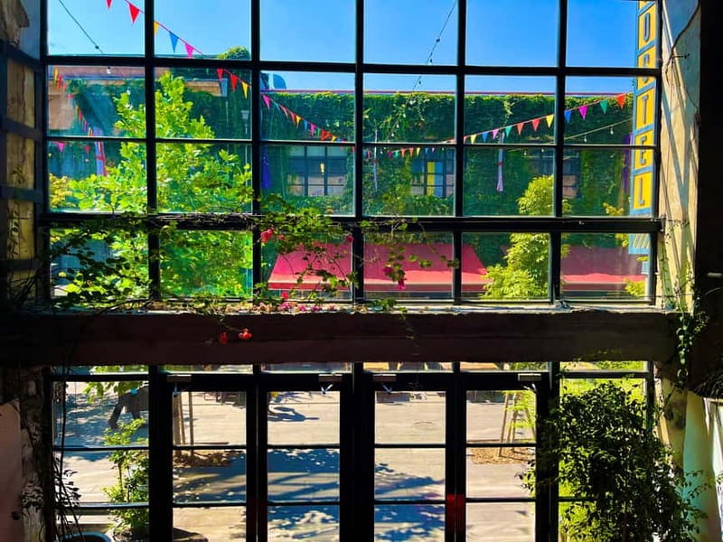 Tbilisi: Hidden Gems Walking Tour with Food & Wine Tastings - Explore Tbilisi’s Hidden Corners with Food & Wine