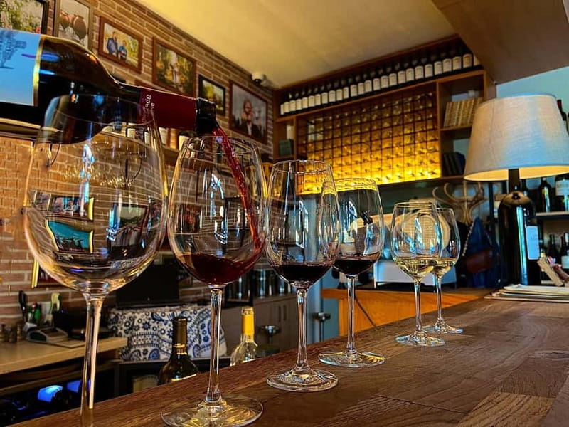 Tbilisi: Hidden Gems Walking Tour with Food & Wine Tastings - The Experience of Guides: Friendly and Knowledgeable