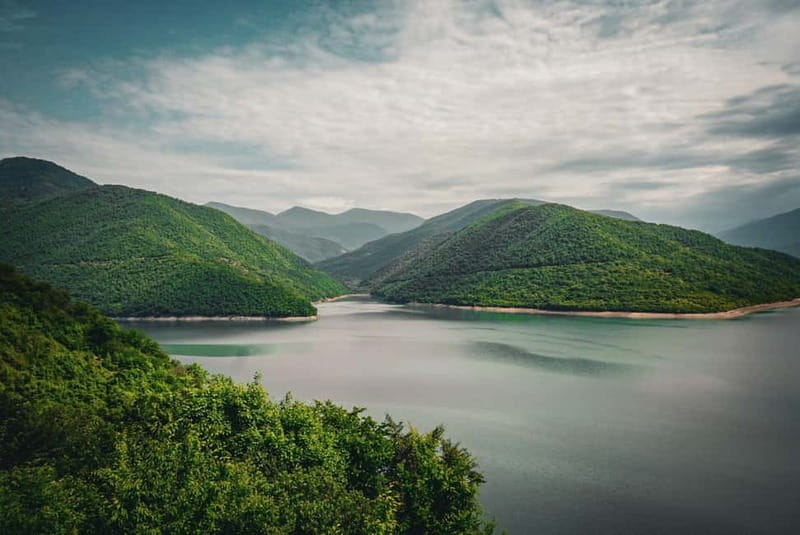 Tbilisi: Jinvali, Ananuri, Gudauri, Kazbegi, & Gergeti Tour - Gergeti Trinity Church: Iconic Mountain Landmark