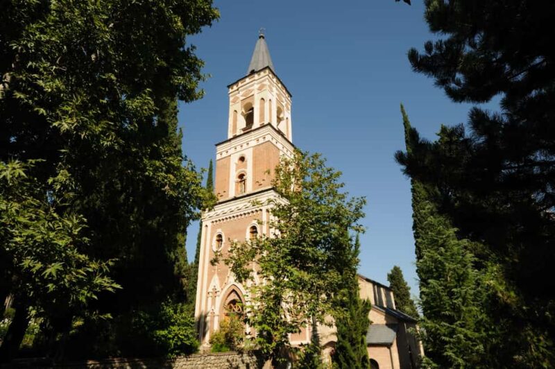 Tbilisi: Kakheti Day Trip with Family Lunch & Wine Tasting - Explore Kakheti’s Historic Sites and Scenic Views in a Day